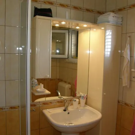 Гостевой дом In With Sea View, Balcony, Air Conditioning, Wifi 3416-5 *